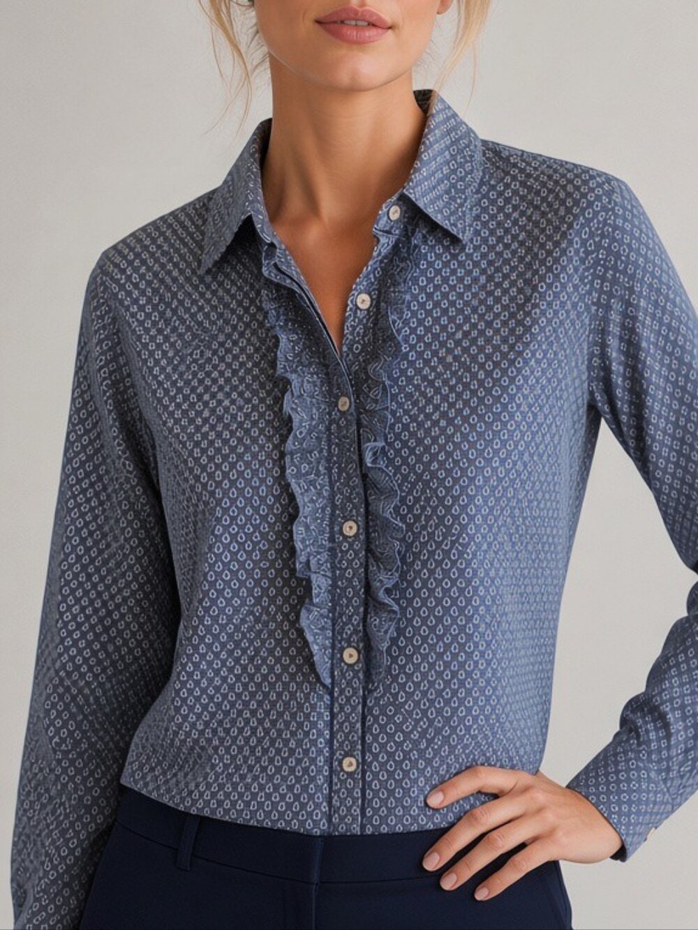 L.L. Bean Blue Patterned Ruffle-Front Women's Shirt Preppy Daisies Cottagecore